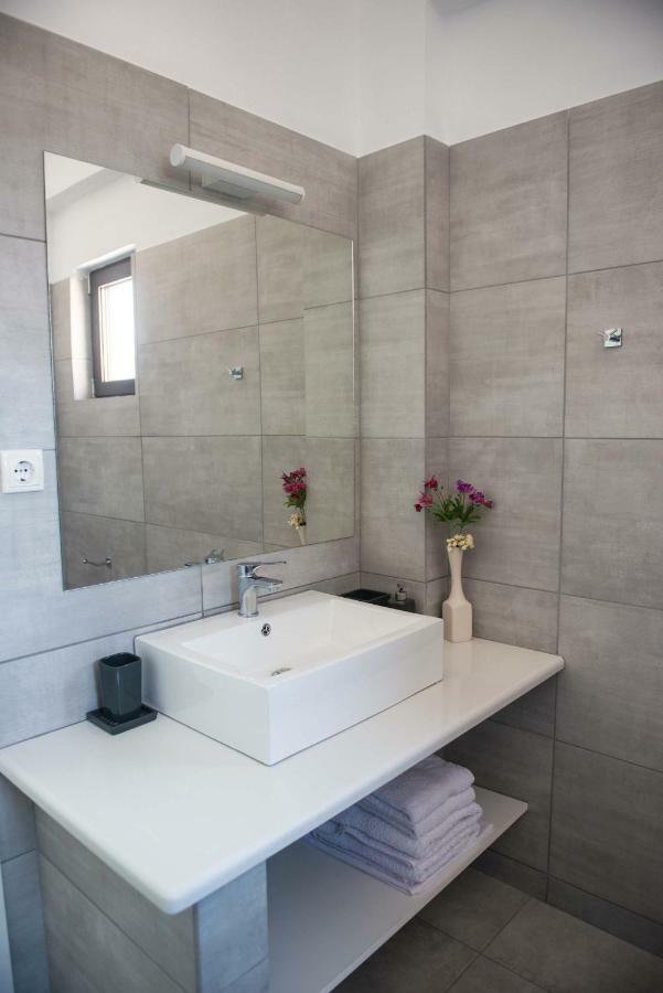Irene Twin Condo Plataria Exterior photo